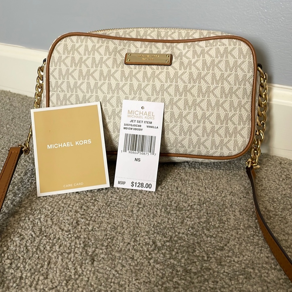 Beautiful MK Vanilla Crossbody - Great Condition with original tags